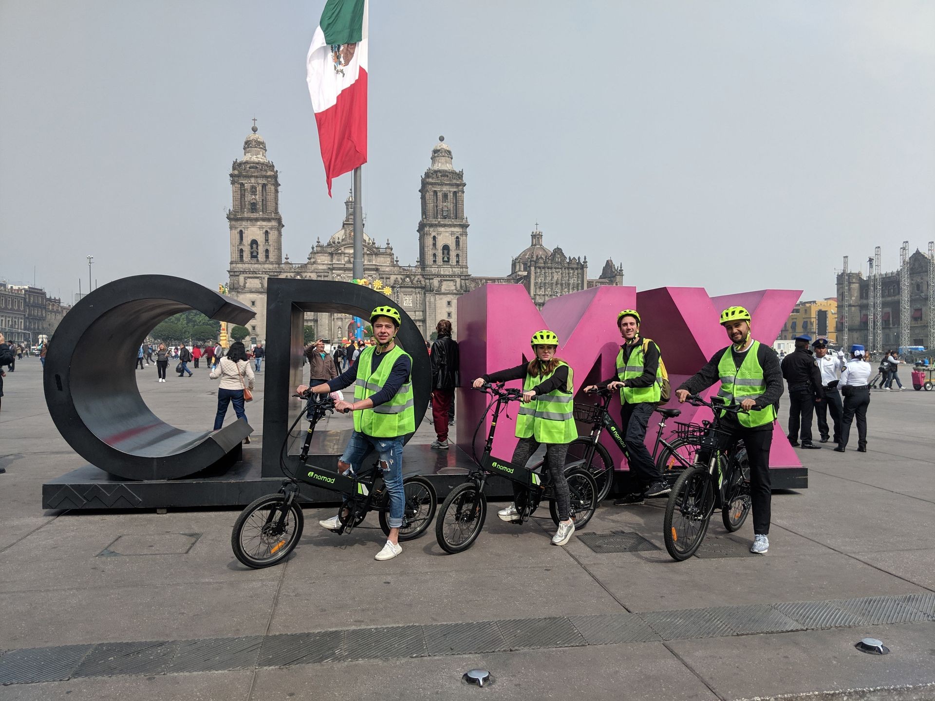 Mexico City Highlights E-Bike Tour with One Foodie Stop